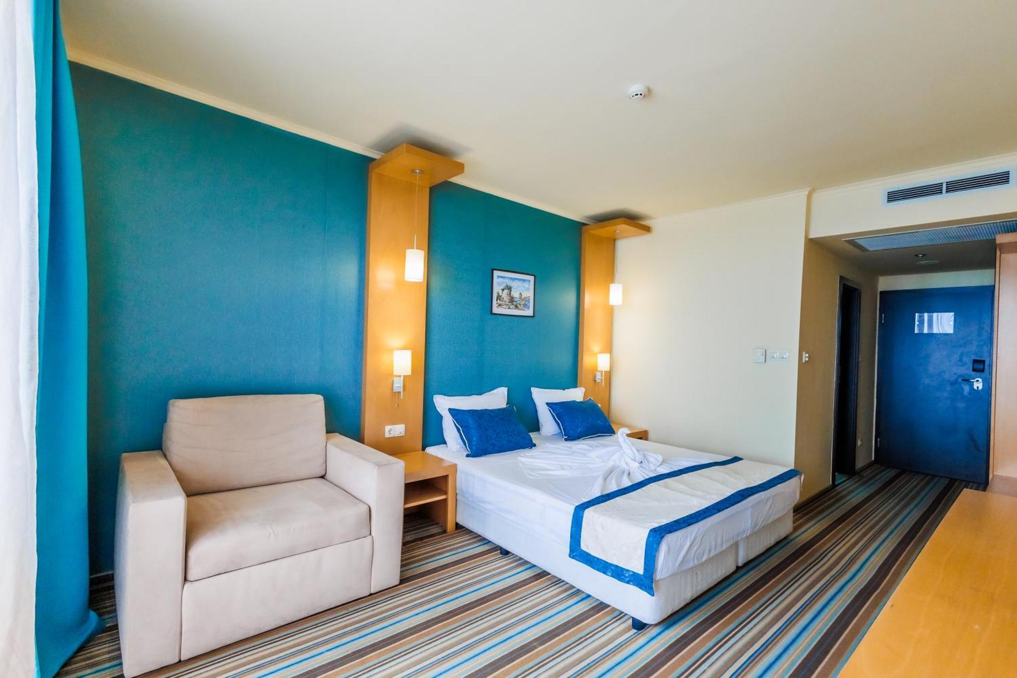 Mirage Hotel Nesebar Exteriör bild